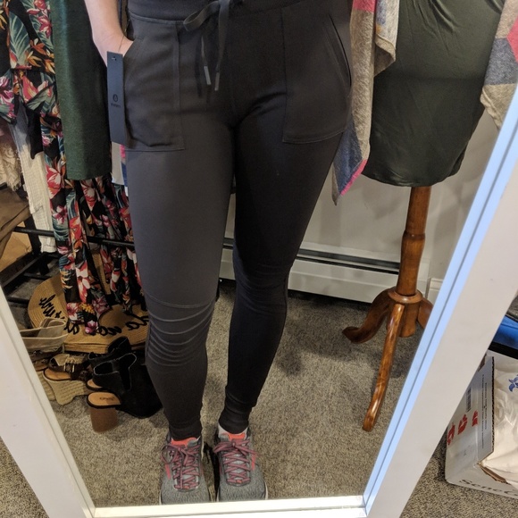 LAST PAIR!! Motto Joggers - Picture 4 of 4